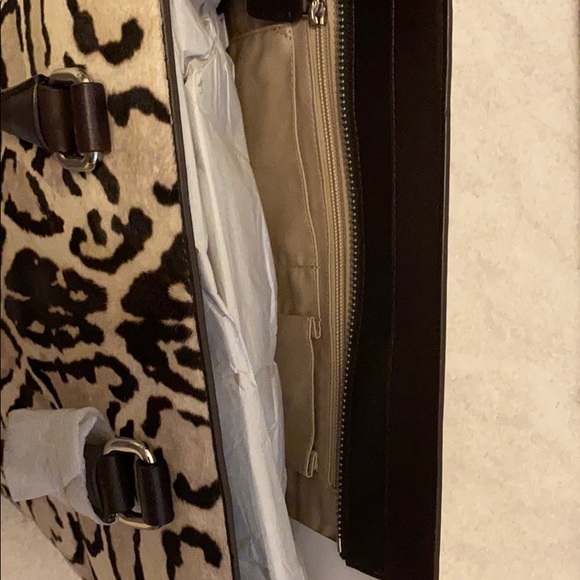 Coach cowhide large purse (new, never carried). - Picture 5 of 8